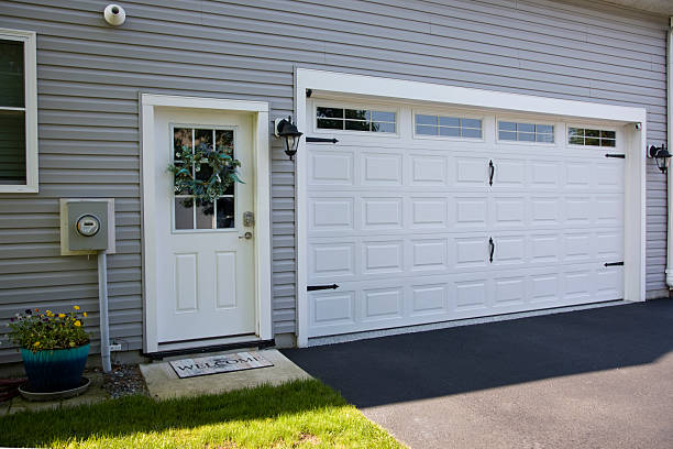 24/7 Emergency Garage Door Panel Replacement experts in Burlington, WA